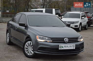 Седан Volkswagen Jetta 2016 в Кропивницком