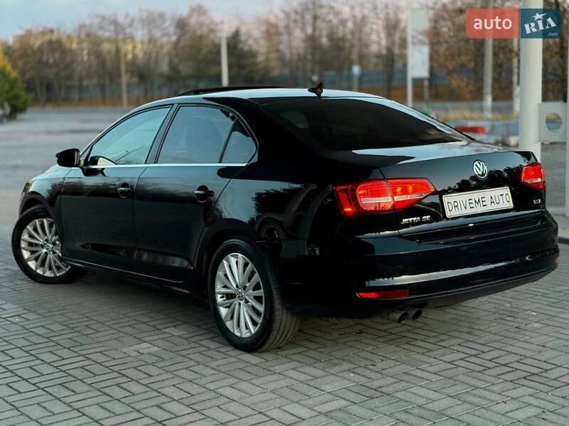 Седан Volkswagen Jetta 2014 в Днепре