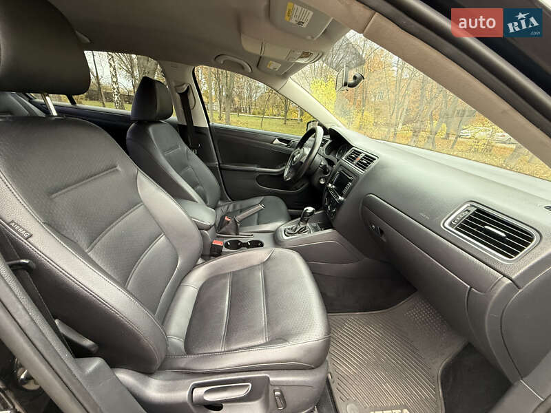 Седан Volkswagen Jetta 2013 в Кривому Розі фото 13 Седан Volkswagen Jetta 2013 в Кривому Розі