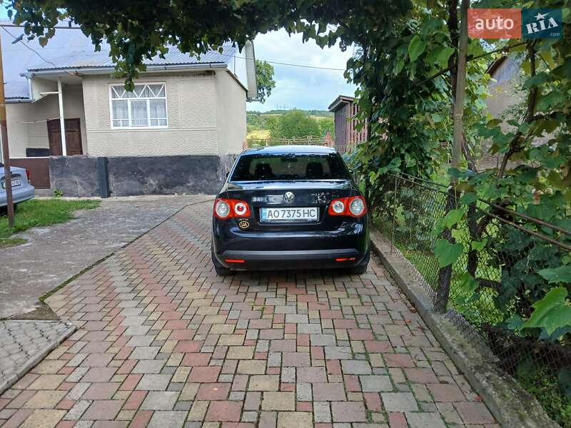 Седан Volkswagen Jetta 2007 в Львове