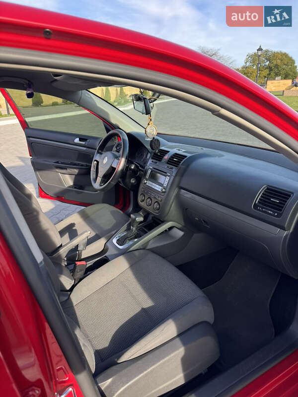 Седан Volkswagen Jetta 2007 в Ізмаїлі