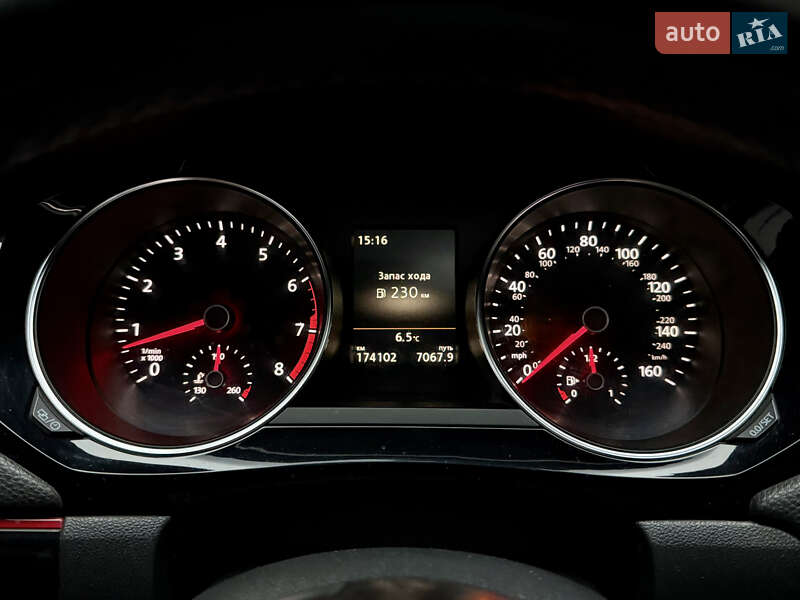 Седан Volkswagen Jetta 2016 в Харкові