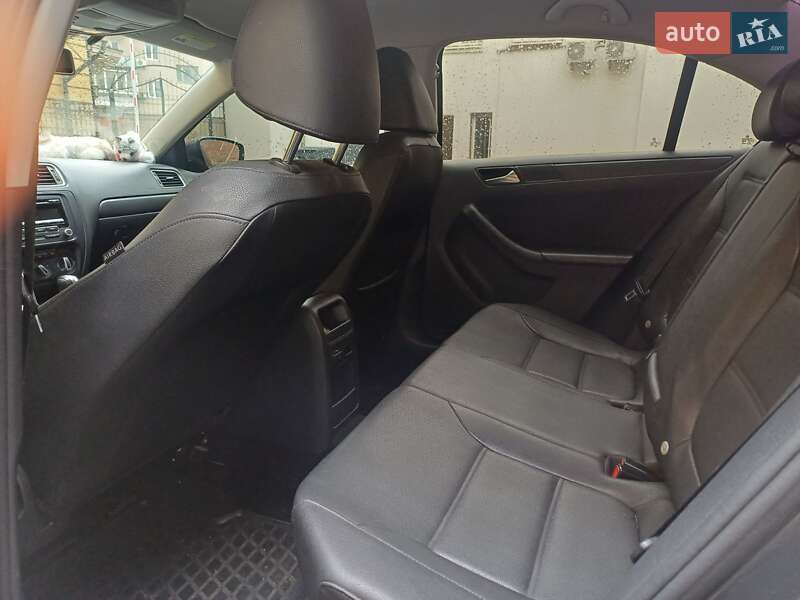 Седан Volkswagen Jetta 2012 в Києві фото 9 Седан Volkswagen Jetta 2012 в Києві