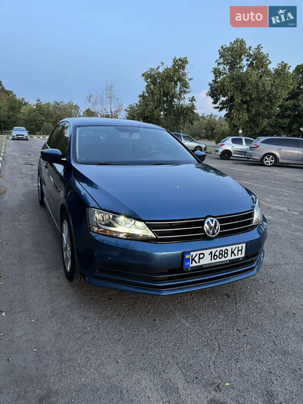 Седан Volkswagen Jetta 2015 в Запорожье