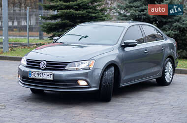 Седан Volkswagen Jetta 2015 в Львове