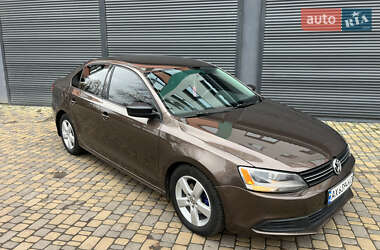 Седан Volkswagen Jetta 2010 в Чернигове