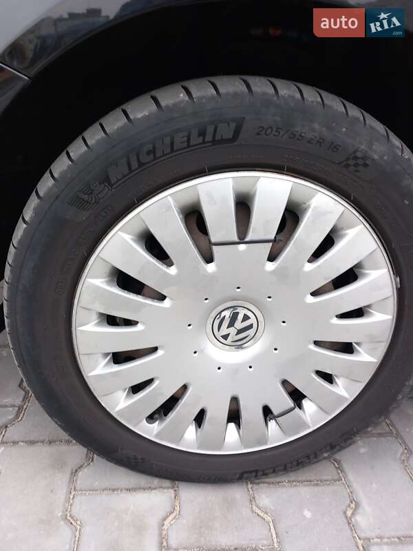 Седан Volkswagen Jetta 2008 в Ладыжине