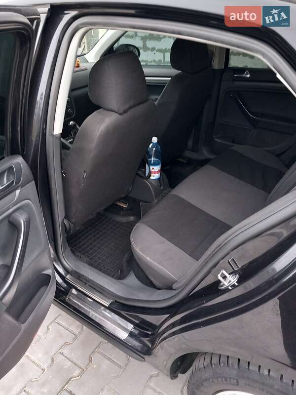 Седан Volkswagen Jetta 2008 в Ладыжине