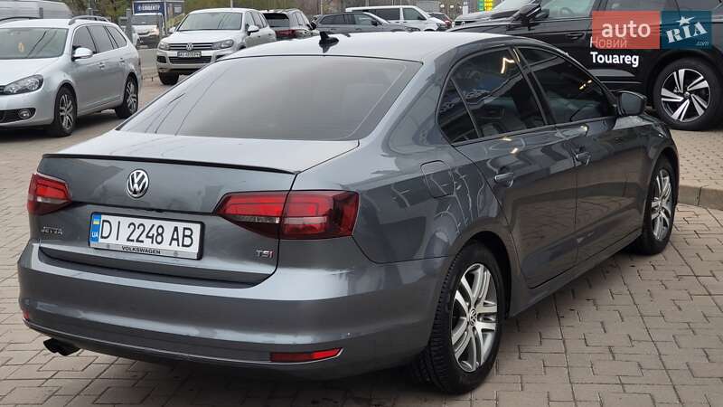 Седан Volkswagen Jetta 2016 в Вінниці