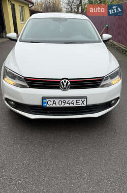 Седан Volkswagen Jetta 2014 в Умані