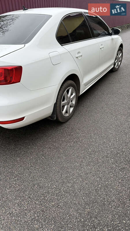 Седан Volkswagen Jetta 2014 в Умані фото 10 Седан Volkswagen Jetta 2014 в Умані