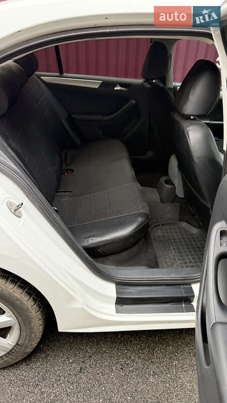 Седан Volkswagen Jetta 2014 в Умані фото 27 Седан Volkswagen Jetta 2014 в Умані