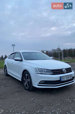 Седан Volkswagen Jetta 2016 в Бережанах