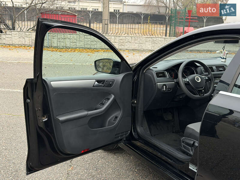 Седан Volkswagen Jetta 2016 в Запорожье