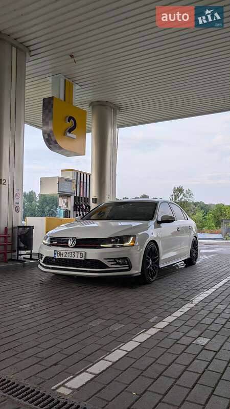 Седан Volkswagen Jetta 2017 в Харькове фото Седан Volkswagen Jetta 2017 в Харькове