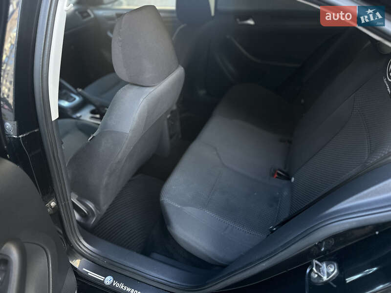 Седан Volkswagen Jetta 2014 в Киеве