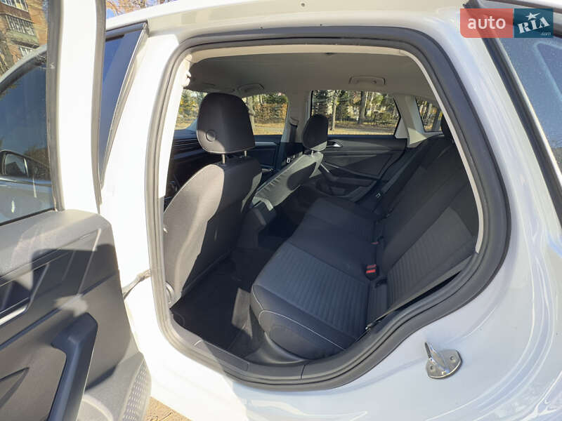 Седан Volkswagen Jetta 2025 в Киеве фото 26 Седан Volkswagen Jetta 2025 в Киеве