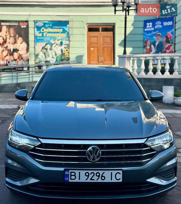 Седан Volkswagen Jetta 2018 в Львові