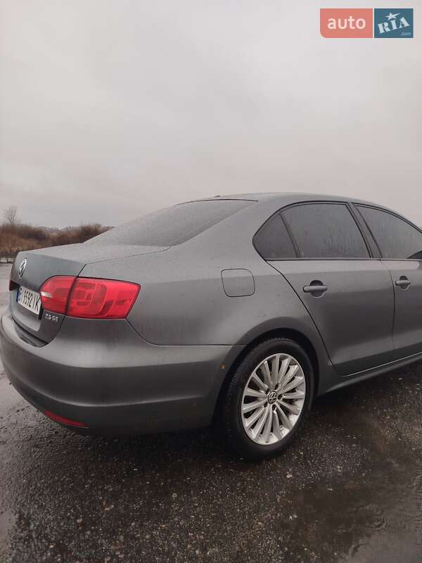 Седан Volkswagen Jetta 2012 в Лубнах
