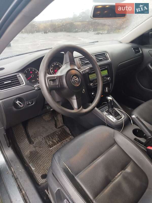 Седан Volkswagen Jetta 2012 в Лубнах