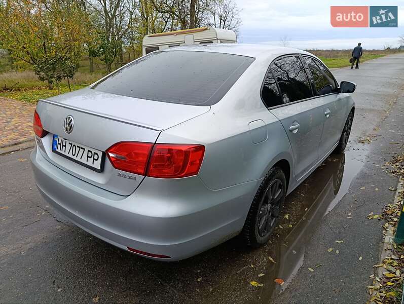 Седан Volkswagen Jetta 2011 в Одессе