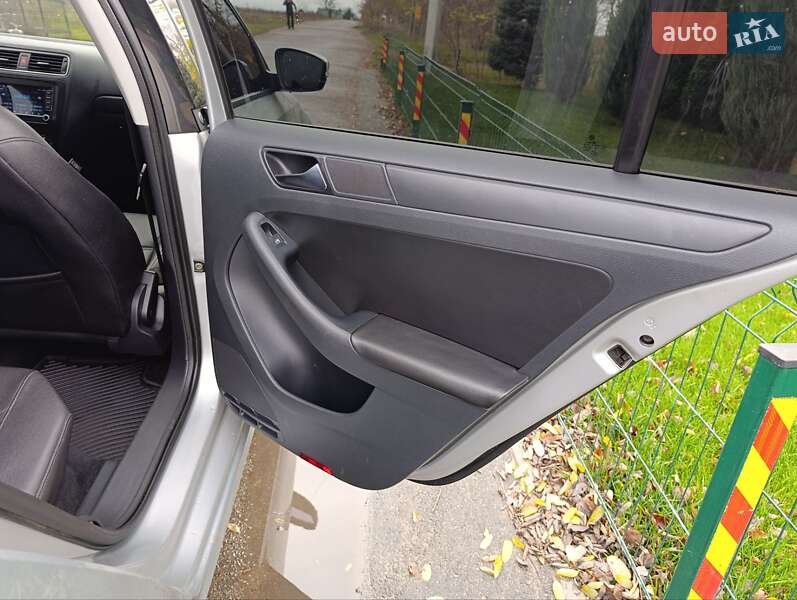 Седан Volkswagen Jetta 2011 в Одессе