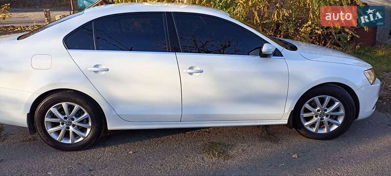 Седан Volkswagen Jetta 2014 в Білгороді-Дністровському фото 5 Седан Volkswagen Jetta 2014 в Білгороді-Дністровському