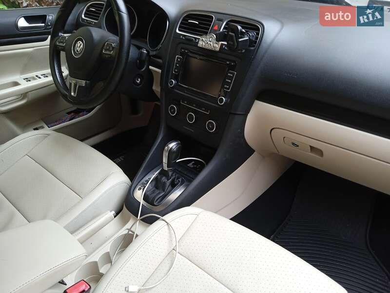 Универсал Volkswagen Jetta 2012 в Киеве фото 5 Универсал Volkswagen Jetta 2012 в Киеве