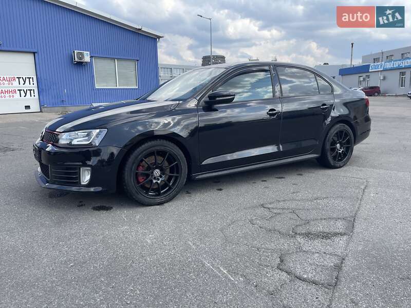 Седан Volkswagen Jetta 2015 в Киеве фото 7 Седан Volkswagen Jetta 2015 в Киеве