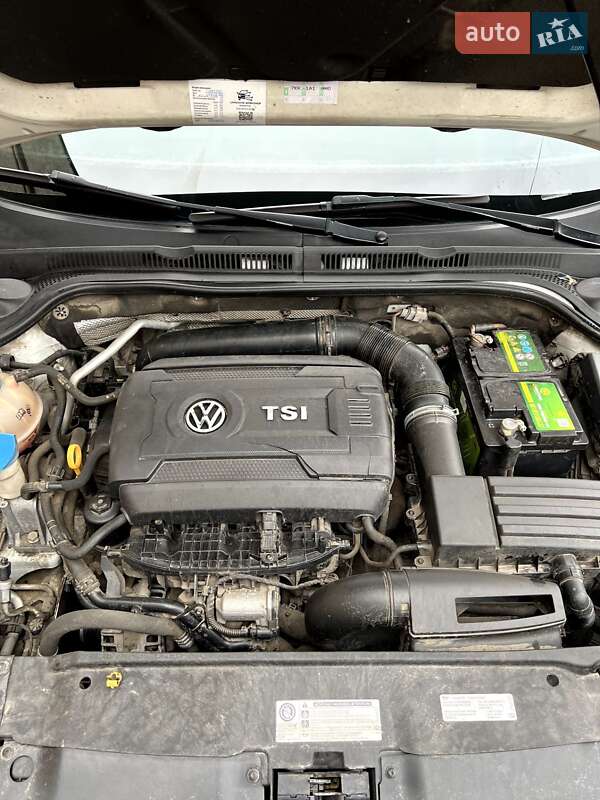 Седан Volkswagen Jetta 2017 в Валках