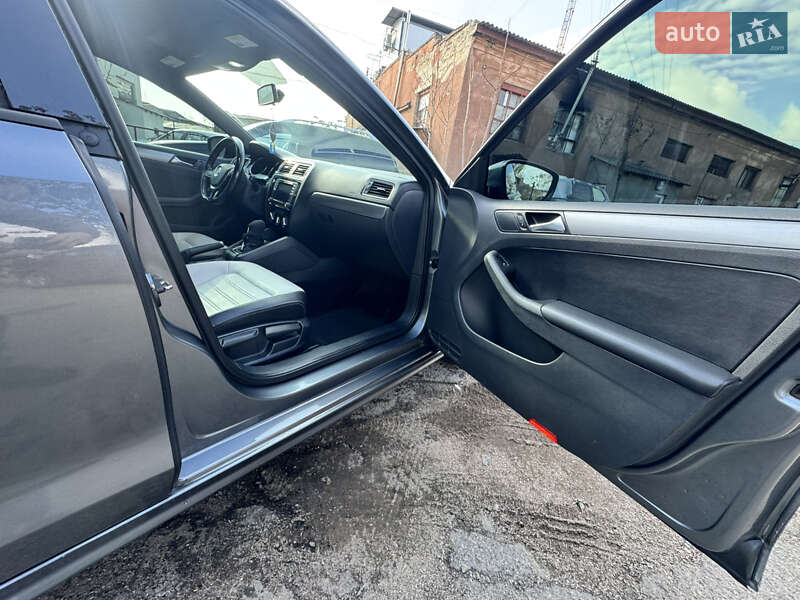 Седан Volkswagen Jetta 2016 в Одессе фото 7 Седан Volkswagen Jetta 2016 в Одессе