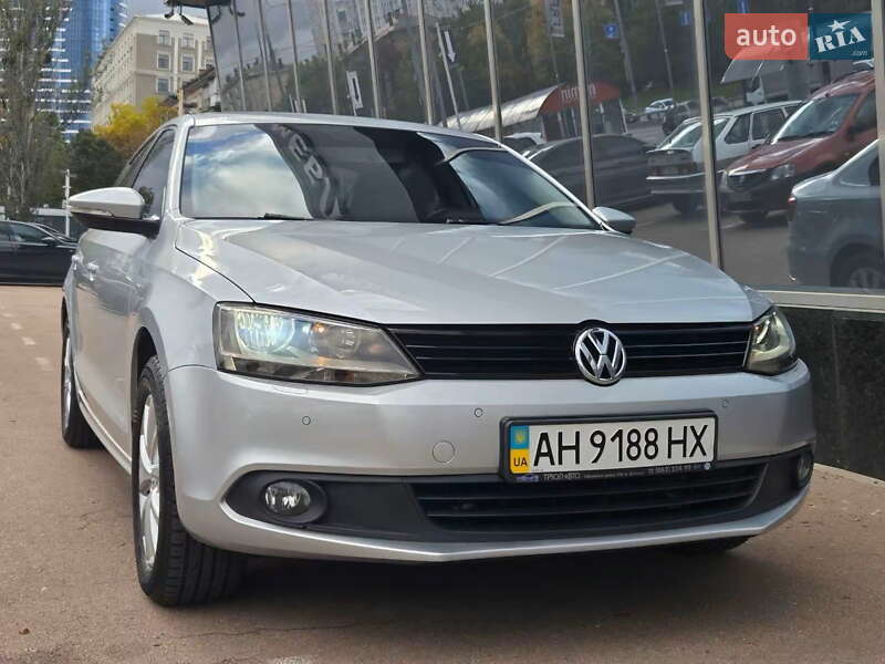 Volkswagen Jetta 2012
