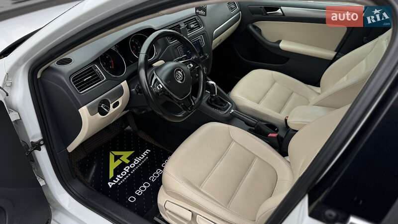 Седан Volkswagen Jetta 2016 в Киеве фото 16 Седан Volkswagen Jetta 2016 в Киеве