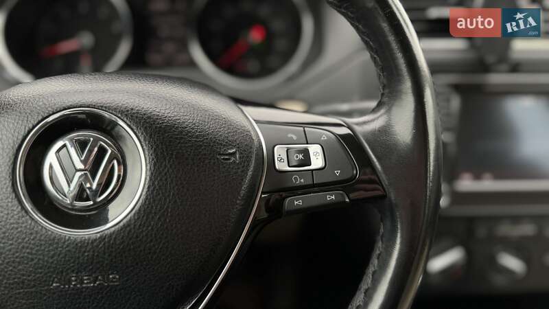 Седан Volkswagen Jetta 2016 в Киеве фото 33 Седан Volkswagen Jetta 2016 в Киеве