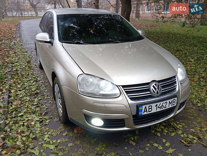 Седан Volkswagen Jetta 2008 в Виннице