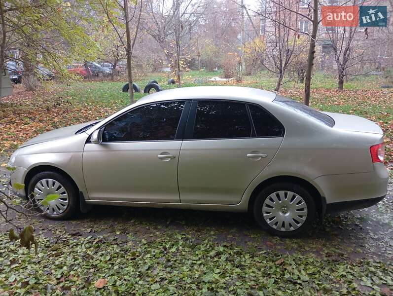 Седан Volkswagen Jetta 2008 в Виннице