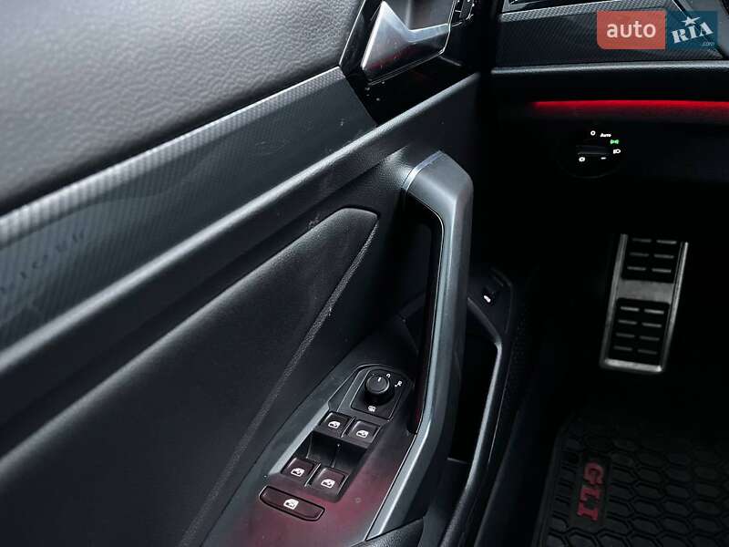 Седан Volkswagen Jetta 2019 в Днепре фото 22 Седан Volkswagen Jetta 2019 в Днепре