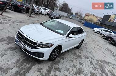 Седан Volkswagen Jetta 2022 в Ужгороді