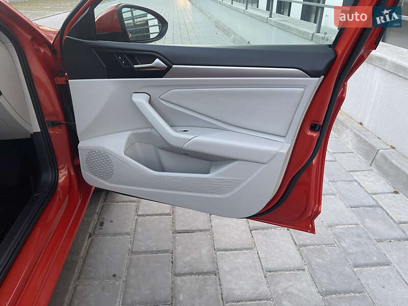 Седан Volkswagen Jetta 2019 в Ровно фото 36 Седан Volkswagen Jetta 2019 в Ровно