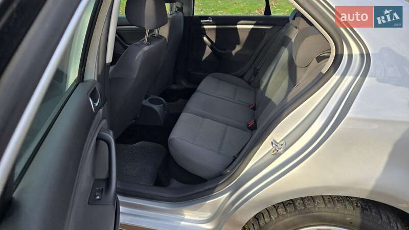 Седан Volkswagen Jetta 2008 в Калиновке фото 15 Седан Volkswagen Jetta 2008 в Калиновке