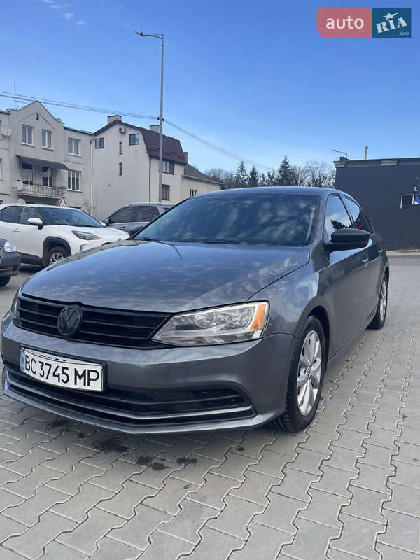 Седан Volkswagen Jetta 2015 в Львове фото Седан Volkswagen Jetta 2015 в Львове