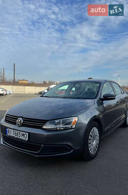 Седан Volkswagen Jetta 2014 в Києві