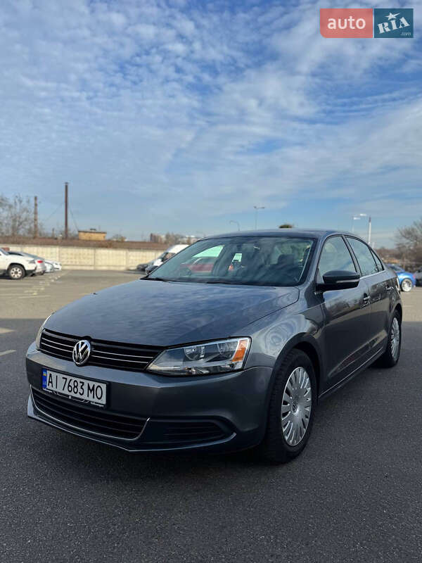 Седан Volkswagen Jetta 2014 в Киеве