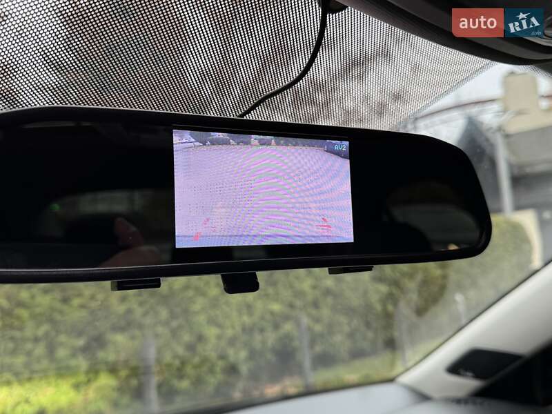 Седан Volkswagen Jetta 2012 в Днепре