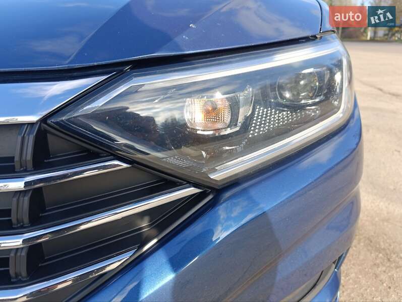 Седан Volkswagen Jetta 2018 в Харкові