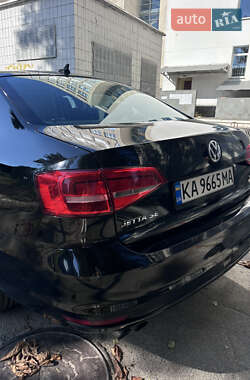 Седан Volkswagen Jetta 2014 в Киеве