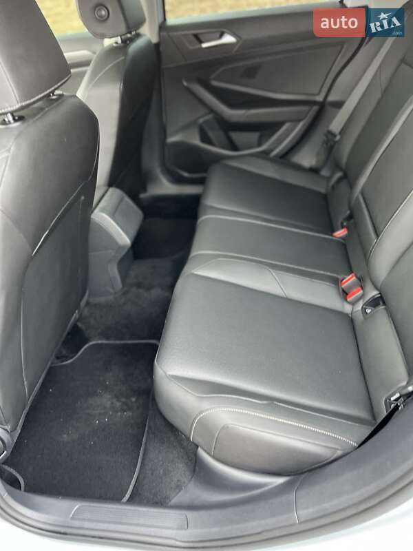 Седан Volkswagen Jetta 2018 в Ромнах фото 21 Седан Volkswagen Jetta 2018 в Ромнах