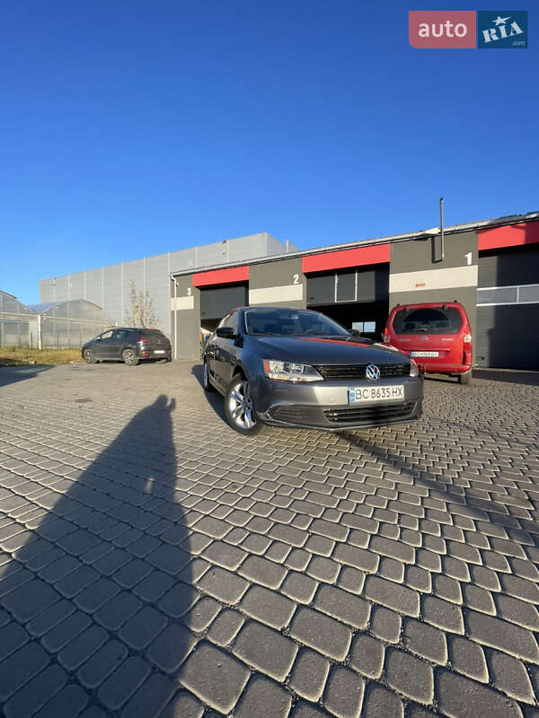 Седан Volkswagen Jetta 2014 в Львове фото 2 Седан Volkswagen Jetta 2014 в Львове