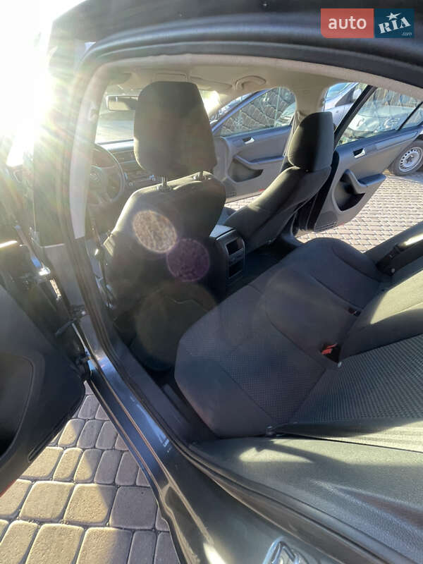 Седан Volkswagen Jetta 2014 в Львове фото 17 Седан Volkswagen Jetta 2014 в Львове