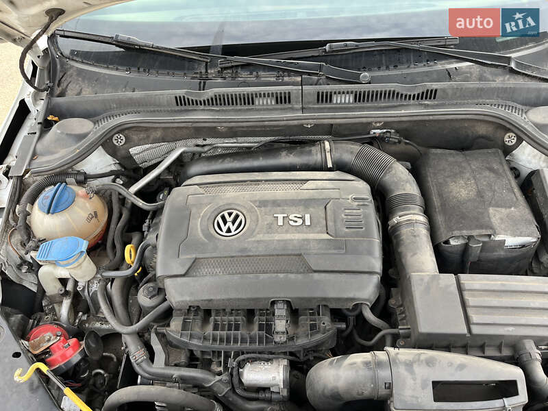 Седан Volkswagen Jetta 2015 в Киеве фото 19 Седан Volkswagen Jetta 2015 в Киеве
